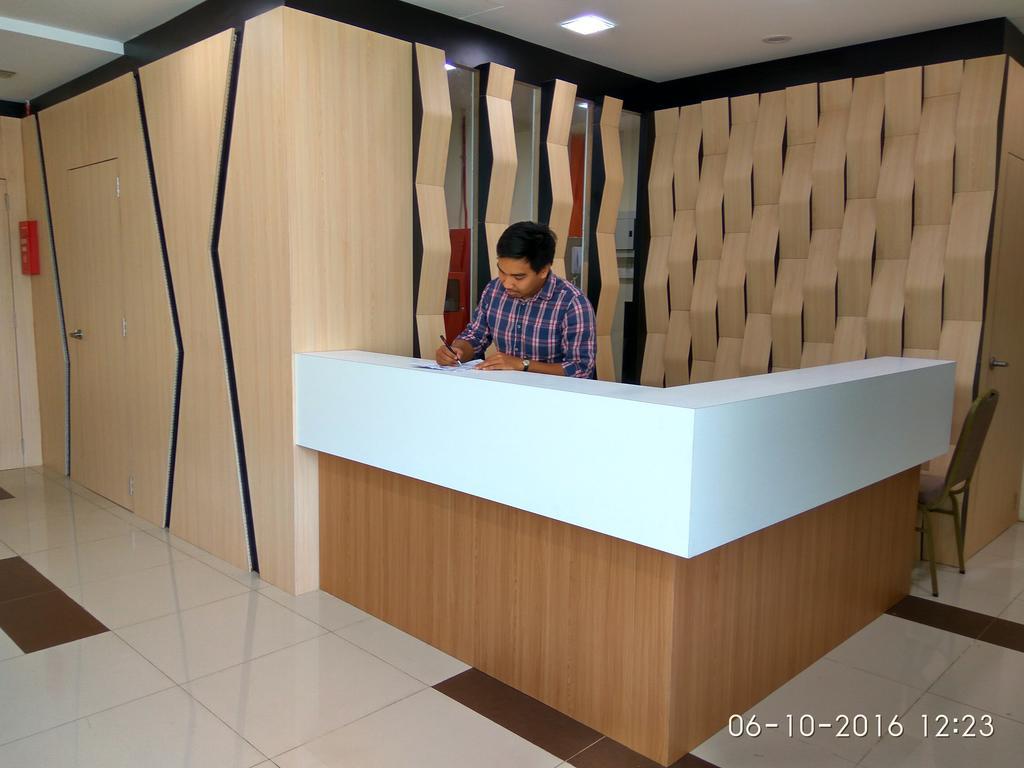 Adha Studio & Suite كوتا بْهارو المظهر الخارجي الصورة